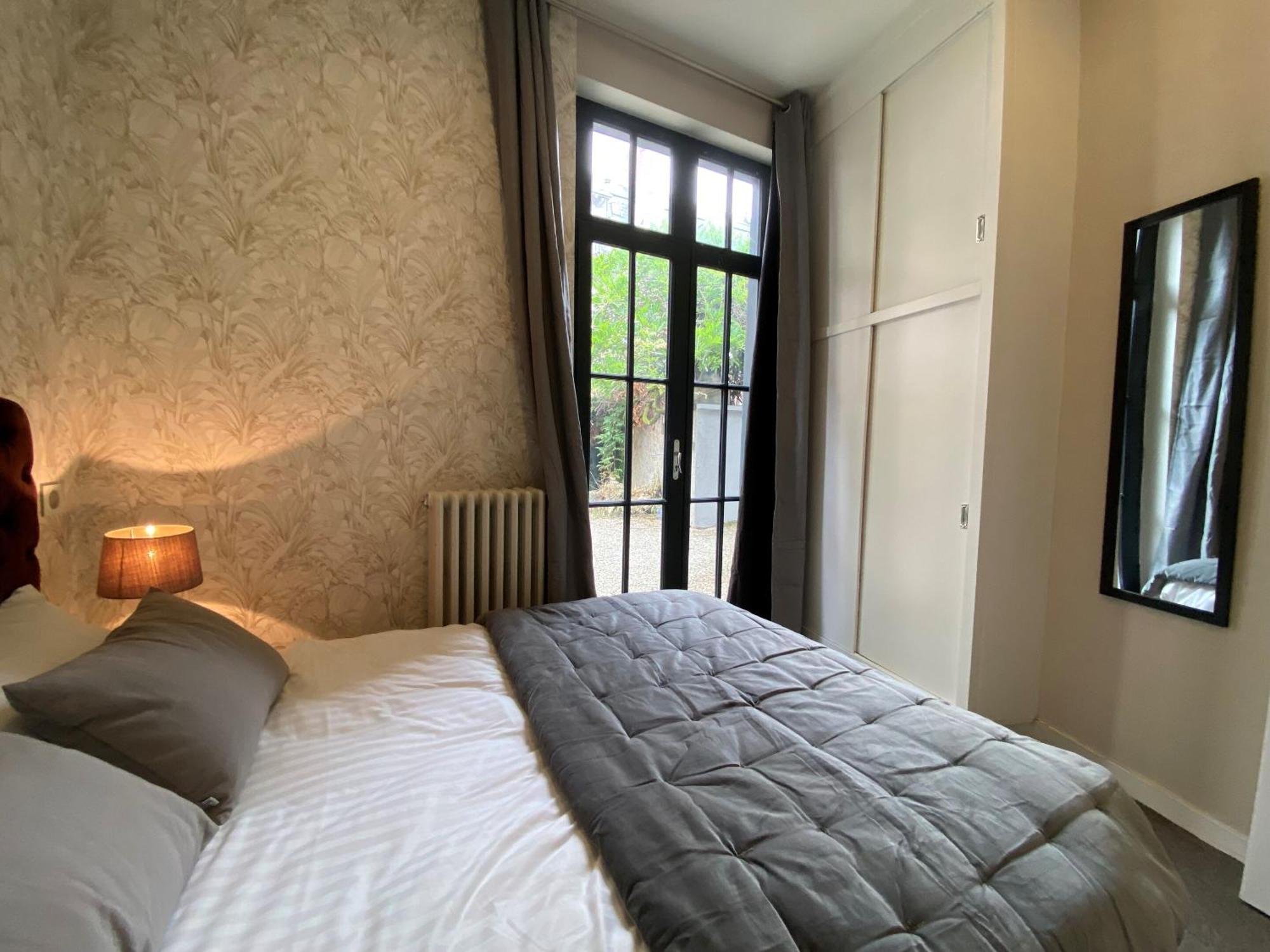 La Villa Beaupeyrat - Apparthotels De Charme Dans Batisse De Caractere A 400M Du Coeur De Ville De Лимож Стая снимка