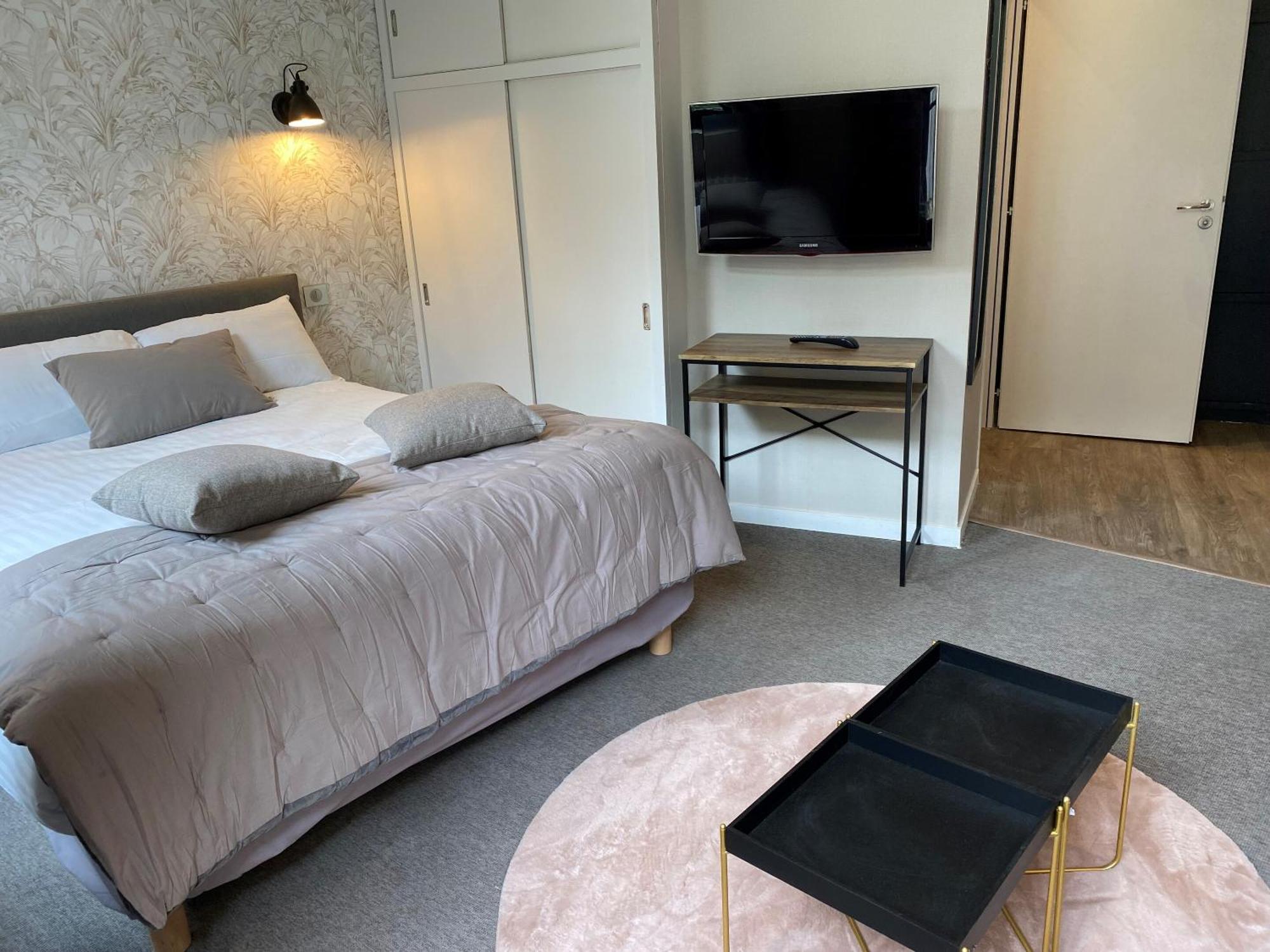 La Villa Beaupeyrat - Apparthotels De Charme Dans Batisse De Caractere A 400M Du Coeur De Ville De Лимож Стая снимка