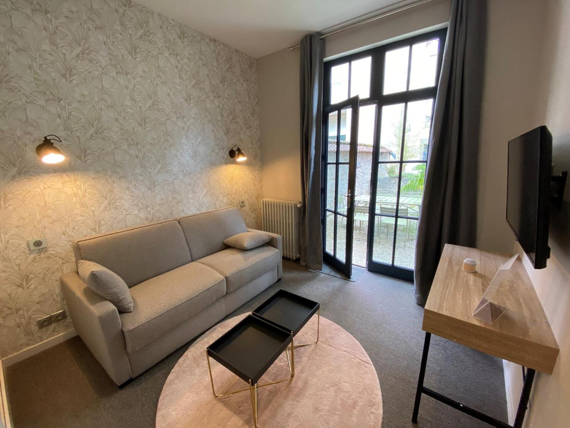 La Villa Beaupeyrat - Apparthotels De Charme Dans Batisse De Caractere A 400M Du Coeur De Ville De Лимож Стая снимка
