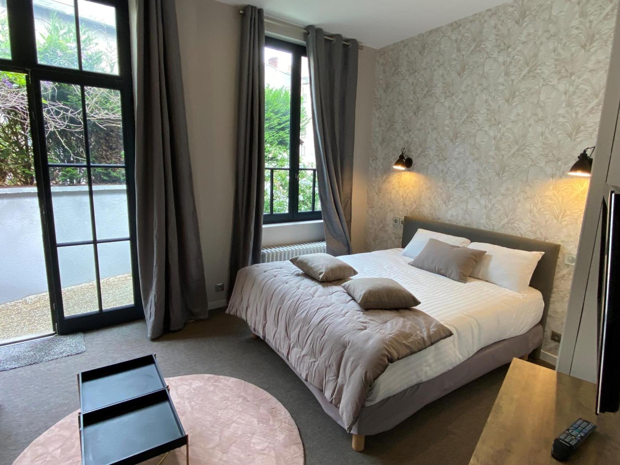 La Villa Beaupeyrat - Apparthotels De Charme Dans Batisse De Caractere A 400M Du Coeur De Ville De Лимож Стая снимка