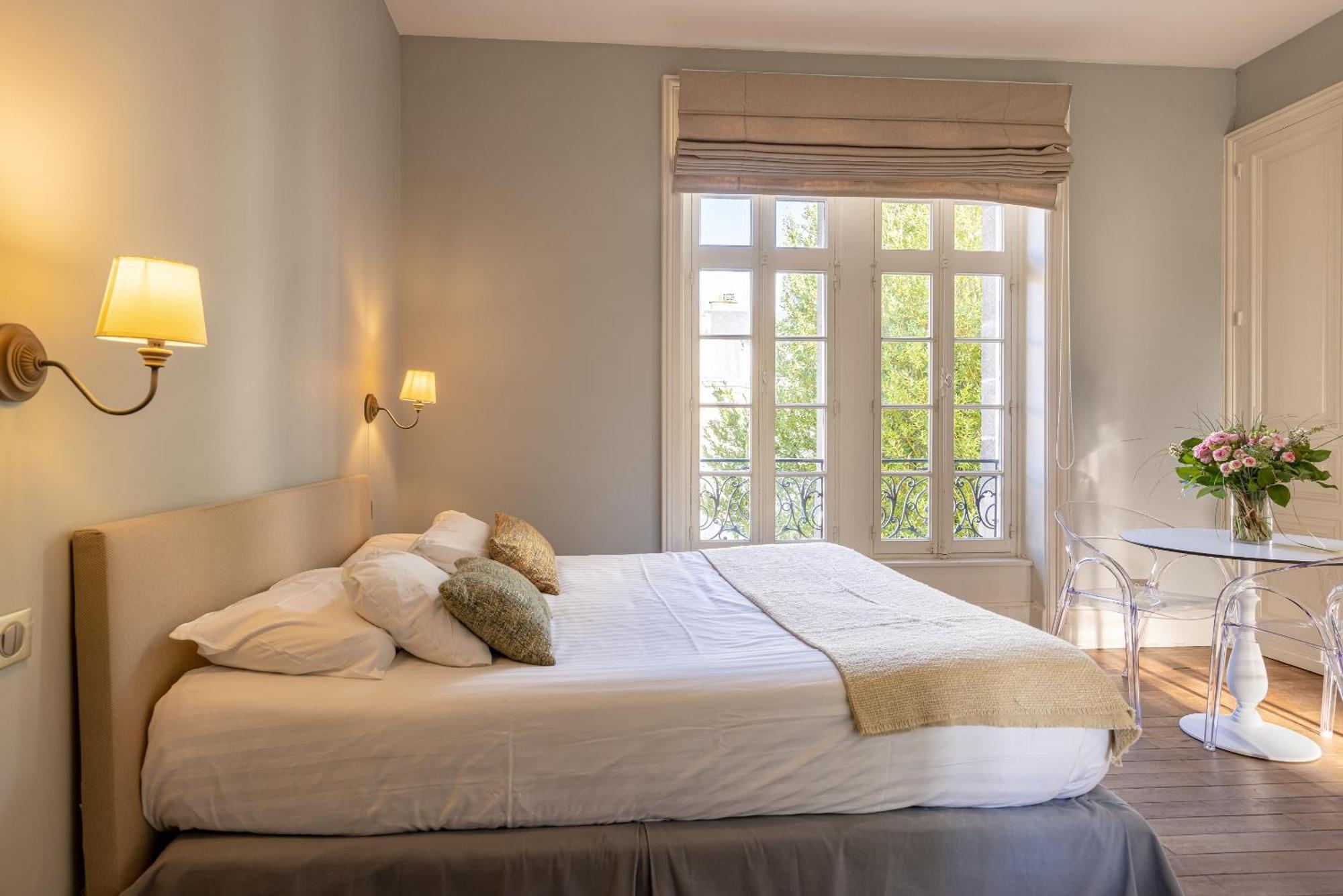 La Villa Beaupeyrat - Apparthotels De Charme Dans Batisse De Caractere A 400M Du Coeur De Ville De Лимож Стая снимка